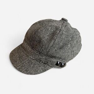 Y2K 2000s Black and white herringbone Paper boy cap